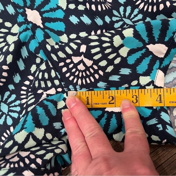 COLUMBIA Cool Coastal Shortie Shorts Womens S Omni Shade 50+ Blue Geometric NWT - Picture 6 of 8